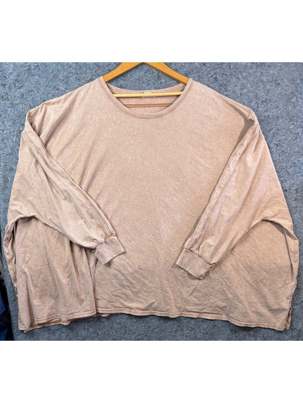 ChicSoul 2XL Oversized Top Mineral Wash Tee Long Sleeve Side Slit Tan Auburn AL